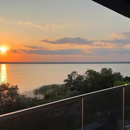 Breeze Lake Mamaia Esterno foto